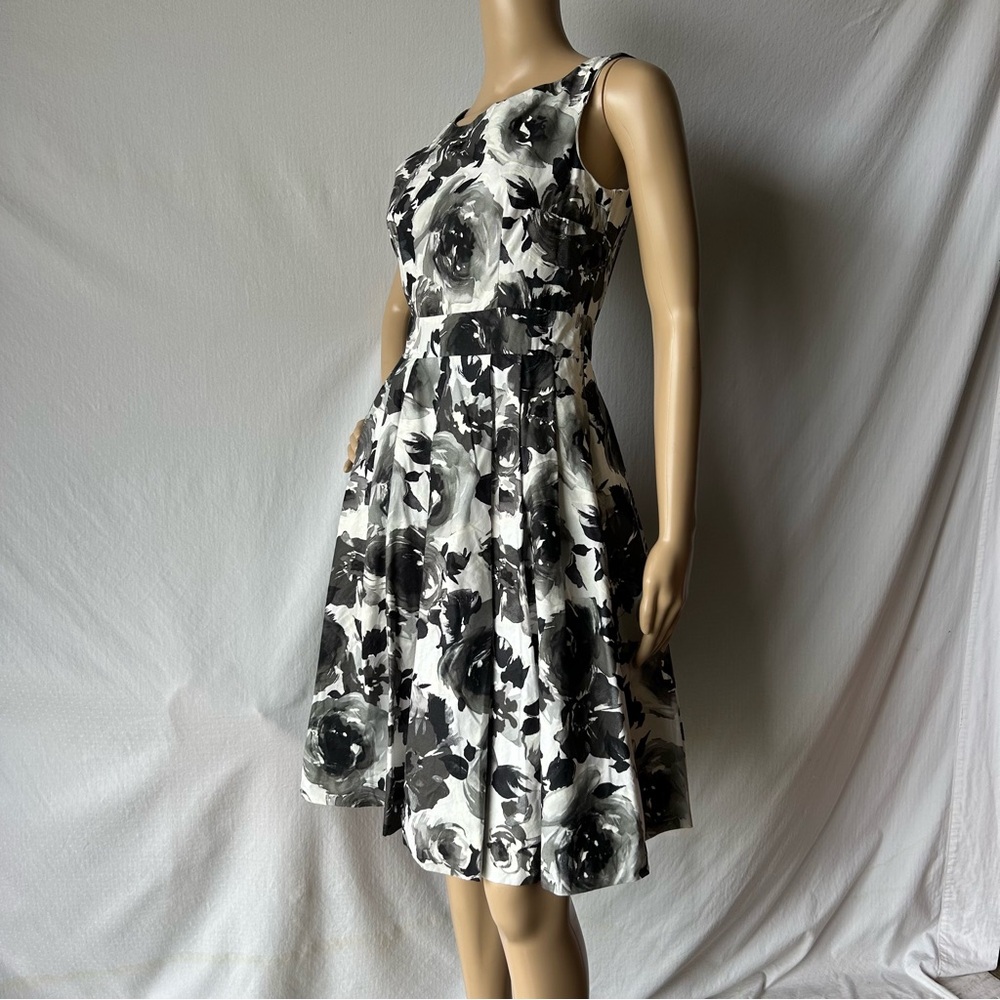 H&M Floral Black and White Sleeveless Dress